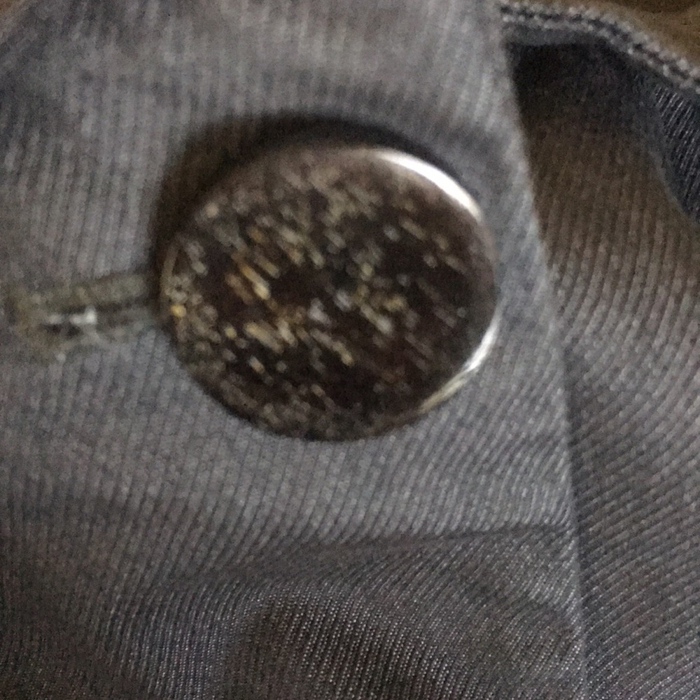 Vest - Picture 3 of 5